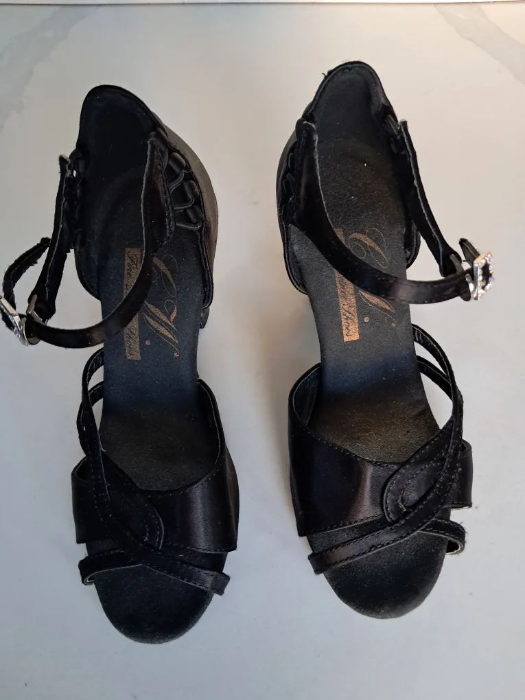 Women's Black Ballroom Dance Shoes image indicator(2)