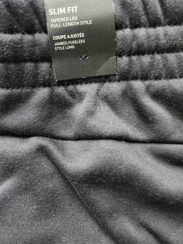 Adidas youth Black Slim Fit Joggers size small image indicator(2)