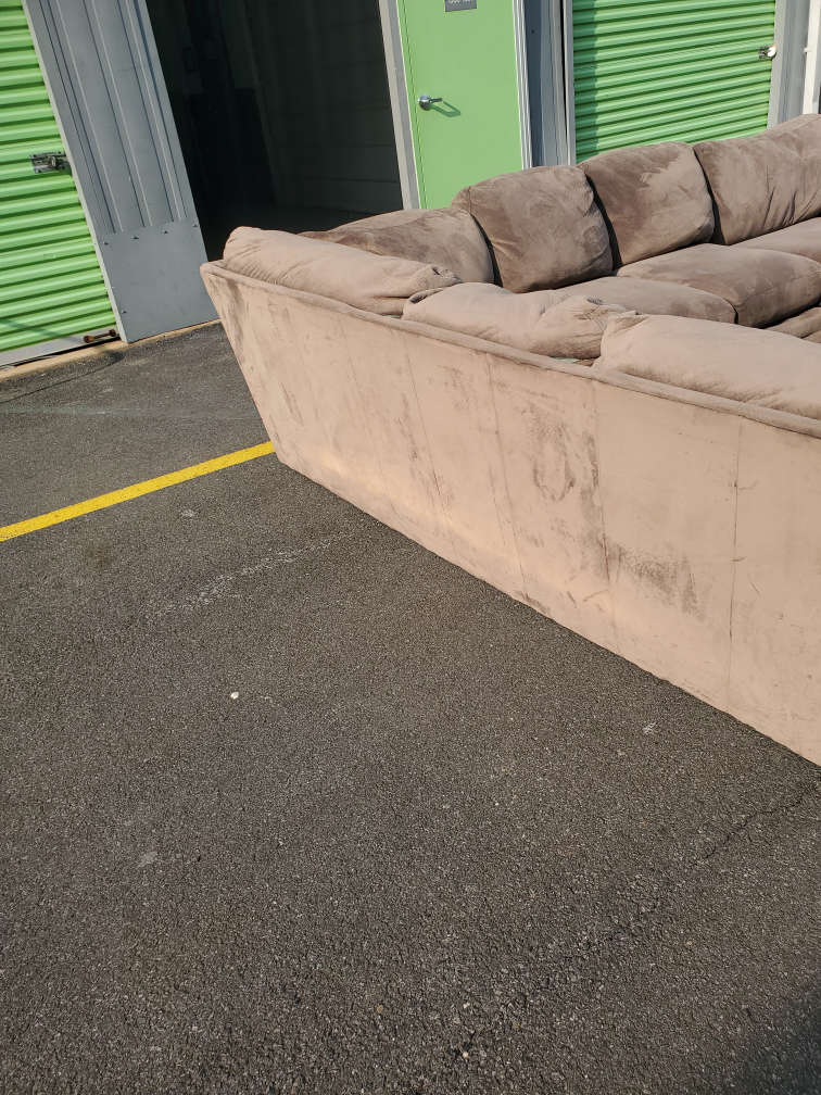 ASHLEY Large L-Shaped Sectional Sofa(DELIVERY AVAILABLE) - photo 3