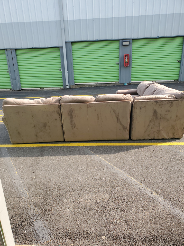 ASHLEY Large L-Shaped Sectional Sofa(DELIVERY AVAILABLE) - photo 5
