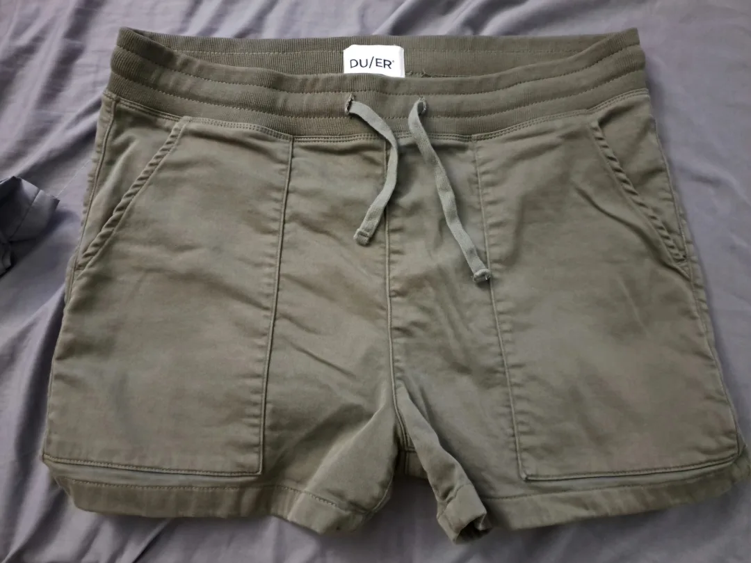 Duer Women No Sweat Everyday Shorts XL image indicator(3)