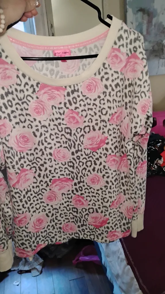 Betty Johnson Leopard and Rose Print Long Sleeve Top Large image indicator(2)