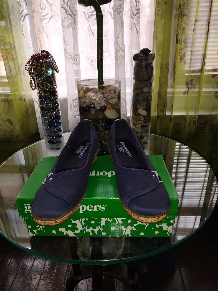 Grasshoppers Women's Navy Blue Slip-on Shoes - Size 8.5 Medium 💚 image indicator(2)