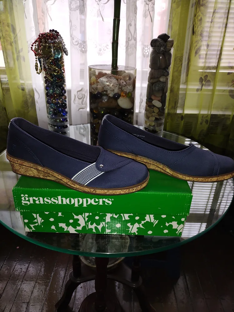 Grasshoppers Women's Navy Blue Slip-on Shoes - Size 8.5 Medium 💚 image indicator(3)