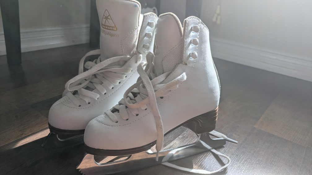 Jackson Mystique Figure Skates - Size 2 - photo 4