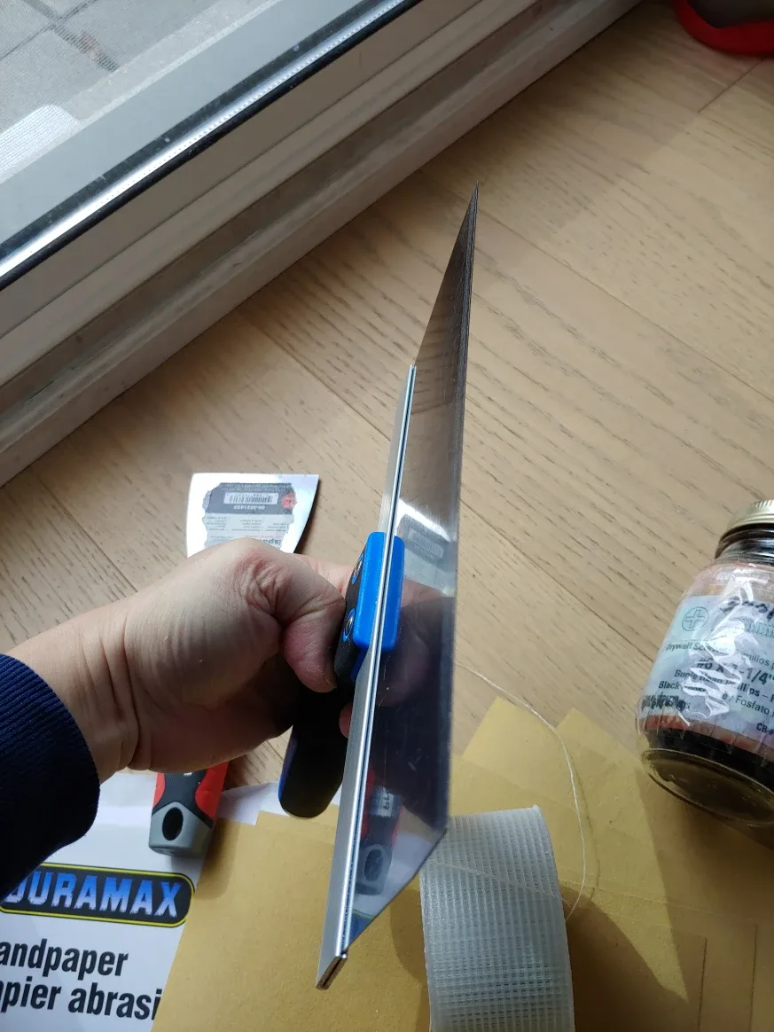 Drywall Repair Kit: Taping Knifes, Mesh, Screws, and Sandpaper image indicator(8)