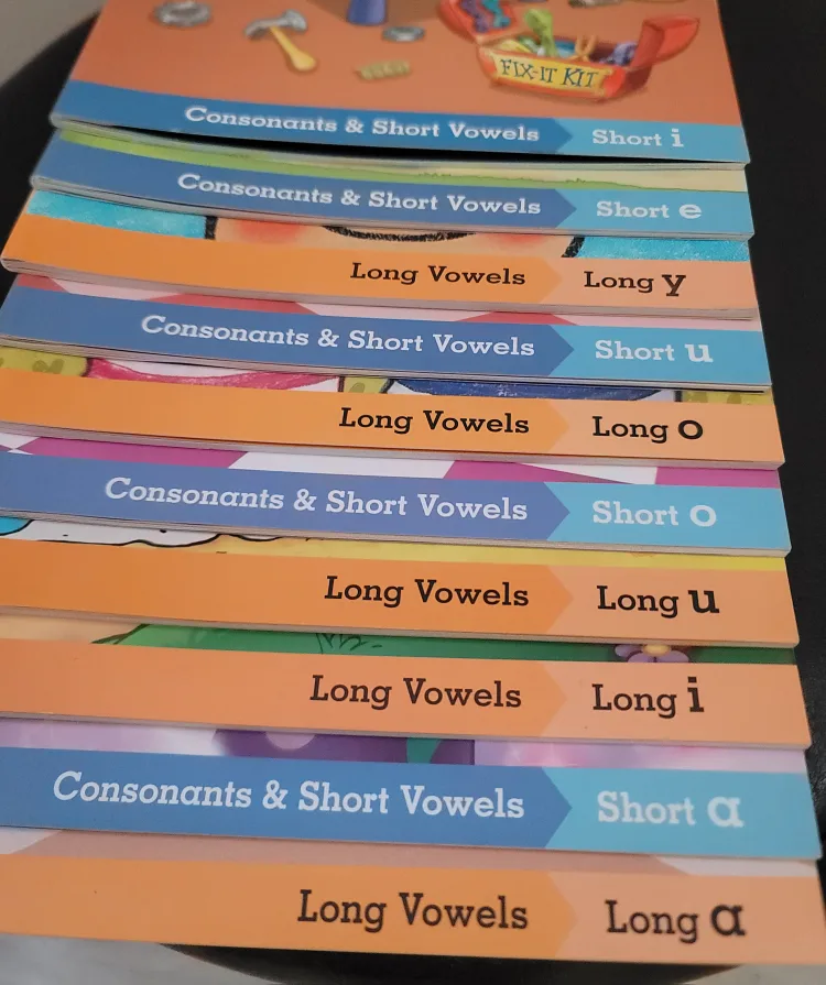 LeapFrog LeapReader Learn-to-Read System with 10 Books image indicator(2)