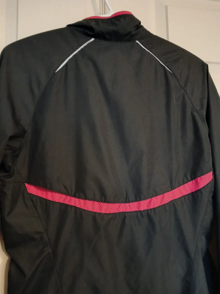 NIKE black and pink windbreaker / workout jacket, size small (S) image indicator(8)