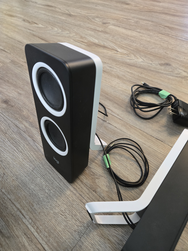 Logitech Computer Speakers - photo 3