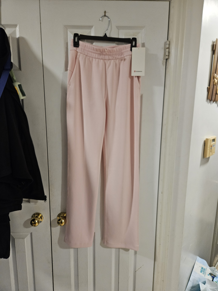 BNWT Lululemon SoftStreme High-rise Pant