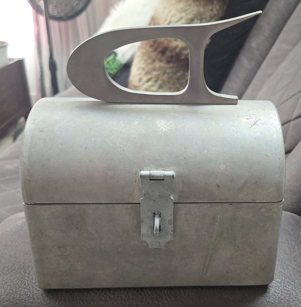 Vintage Aluminum Box with Unique "D" shaped Handle (Dover SE) - photo 4