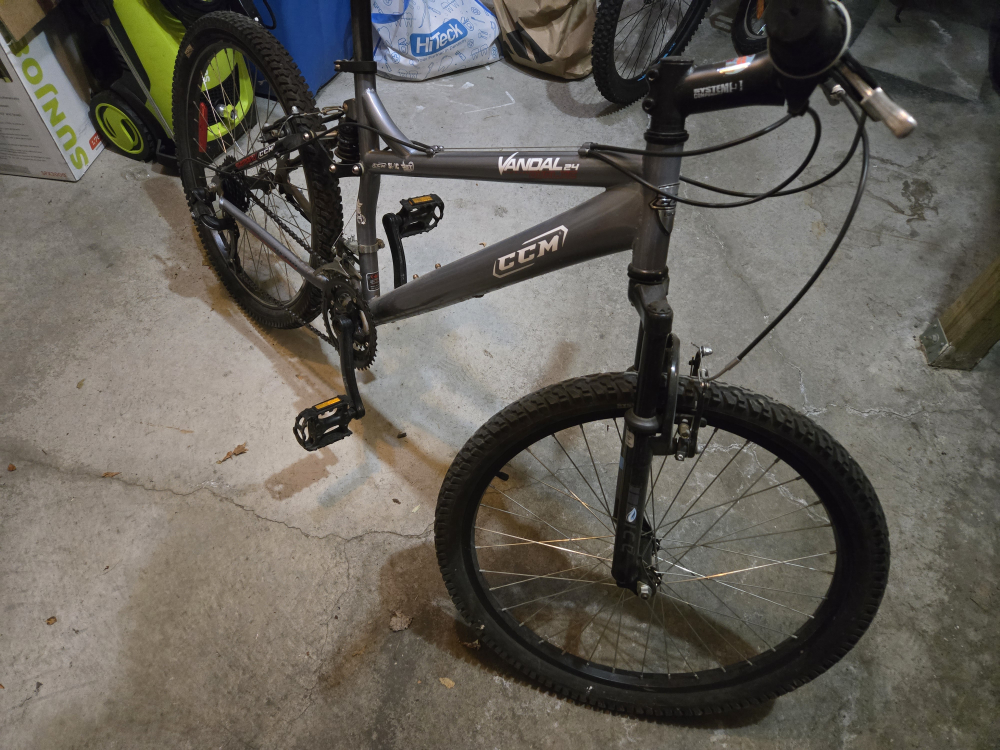 CCM Vandal 24" Mountain Bike - photo 2