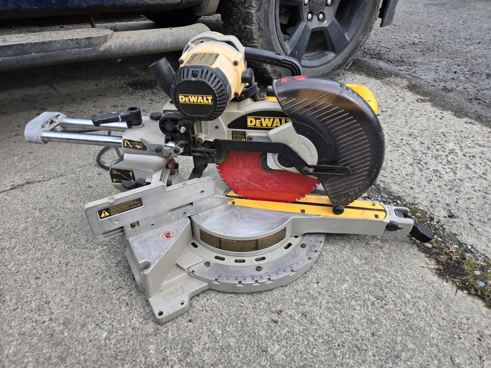 dewalt compound mitre saw 12" slide - photo 4