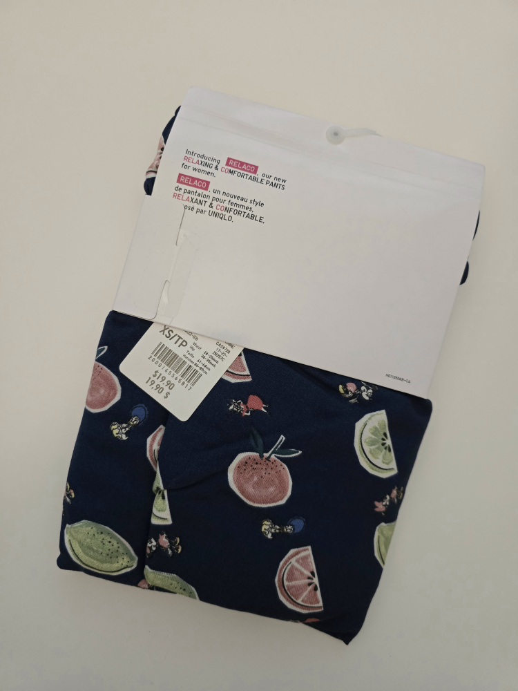 Uniqlo Relaco Women's XS 3/4 Shorts - Fruit Print - photo 2
