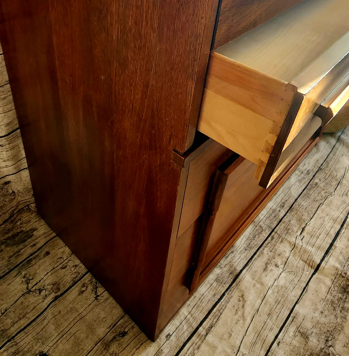 Mid-Century Modern Vic Art Wood Chest of Drawers image indicator(5)