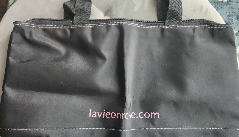 La Vie En Rose Shoulder Bag image indicator(10)