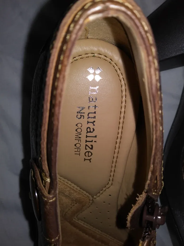 Naturalizer Brown Leather Ankle Boots image indicator(4)