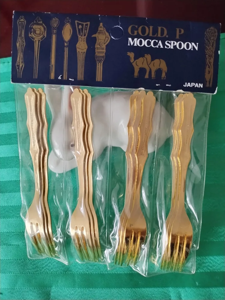 Set of 12 Vintage Gold P Mocca Forks image indicator(2)