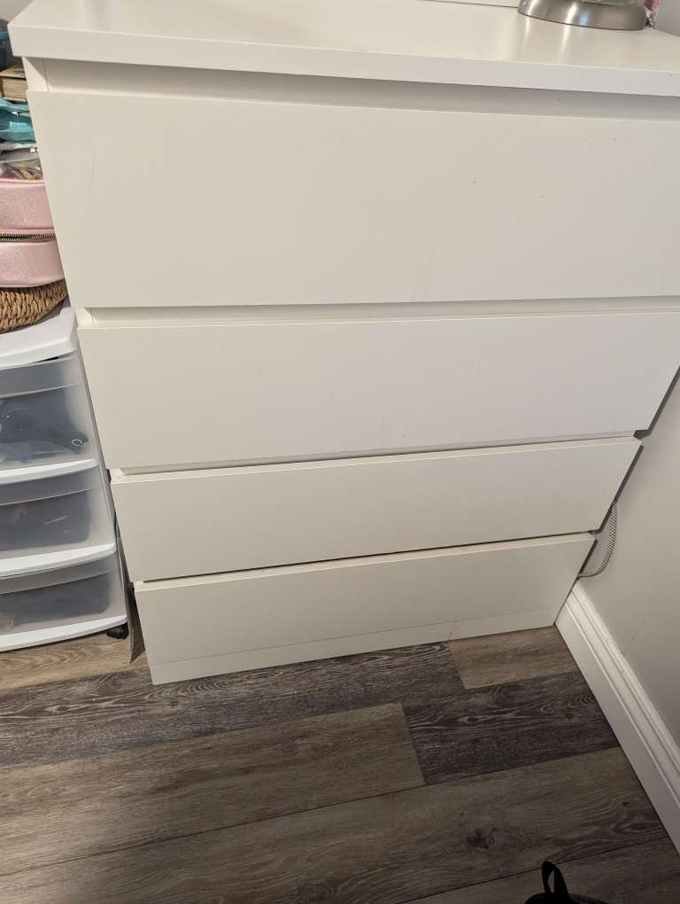 White dresser with mirror - photo 2