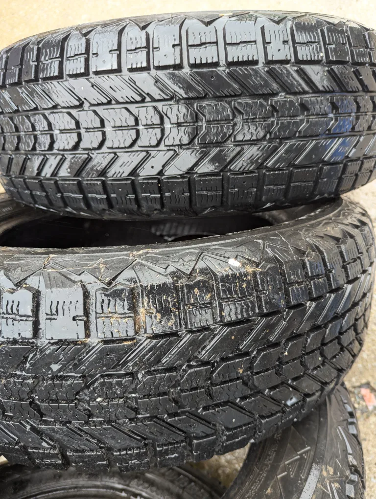 4 16 "tires winter Firestone 205/60R16 used image indicator(5)