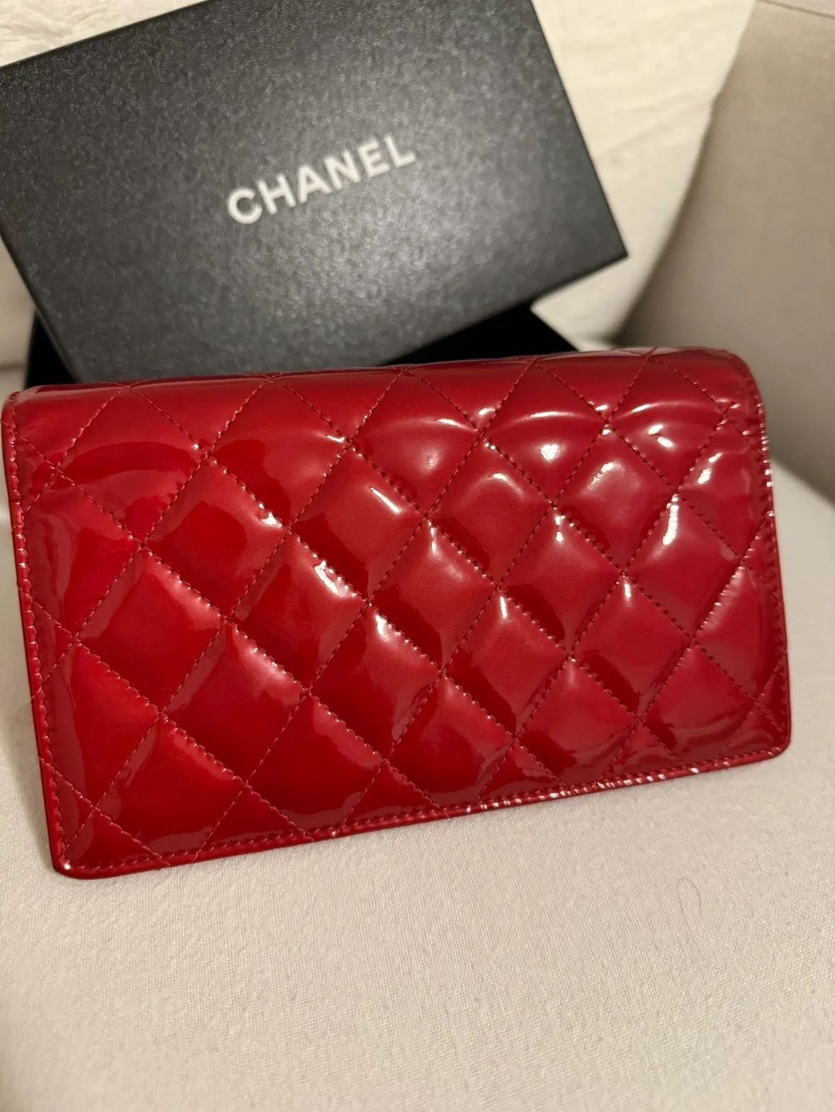 Authentic Chanel L-yen wallet image indicator(2)