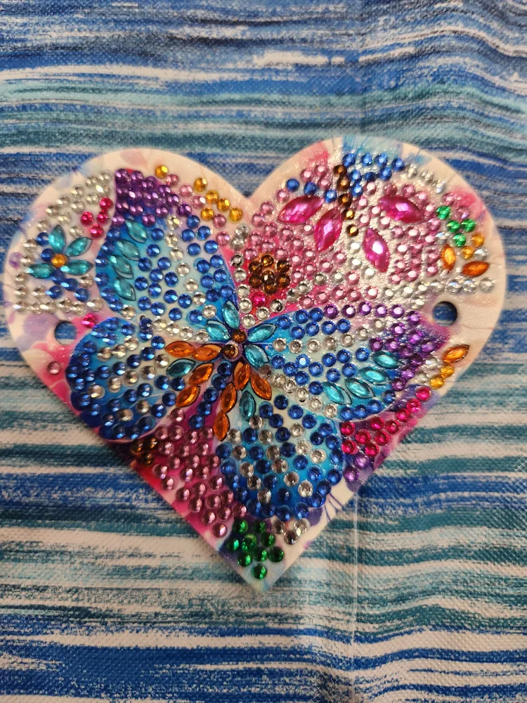 Rhinestone Heart Hair Clip image indicator(4)