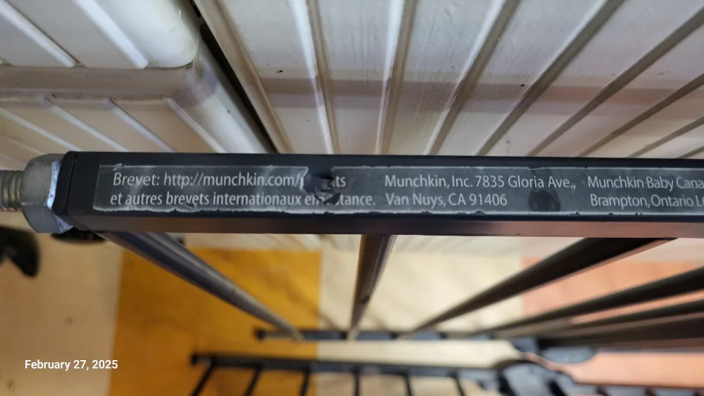 Munchkin Extendable Metal Baby Gate image indicator(3)