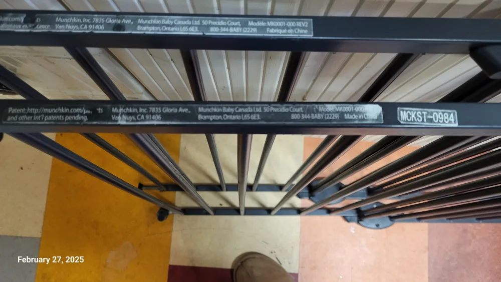 Munchkin Extendable Metal Baby Gate image indicator(4)