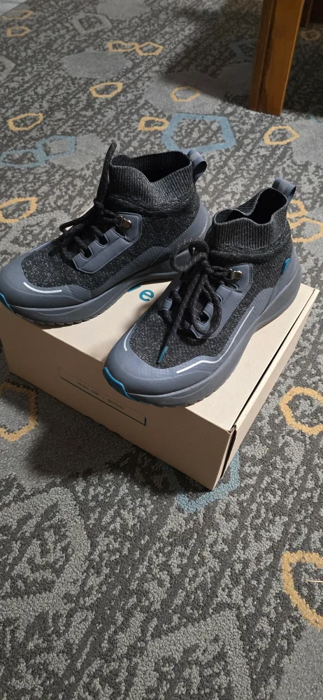 Vessi Stormburst Hightop image indicator(3)