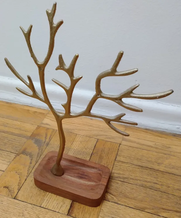 Gold Metal Jewellery Tree Stand image indicator(4)