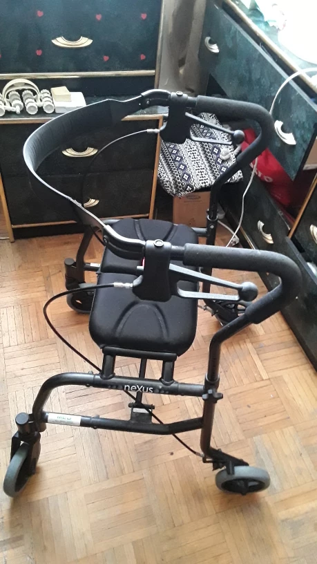 Nexus Rolling Walker with Seat - photo 2