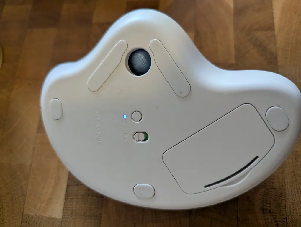 Logitech Ergo M575 Wireless Trackball Mouse - White image indicator(3)