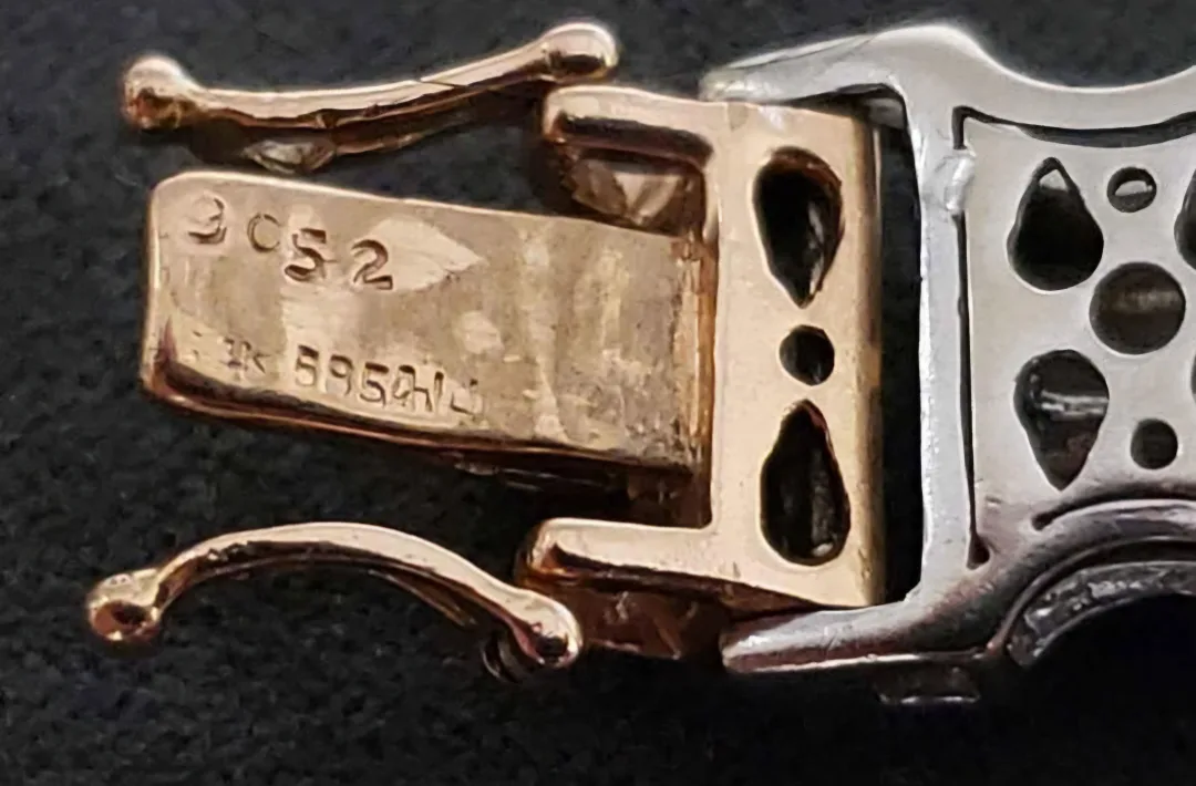 Two-Tone Diamond Unisex Bracelet image indicator(5)