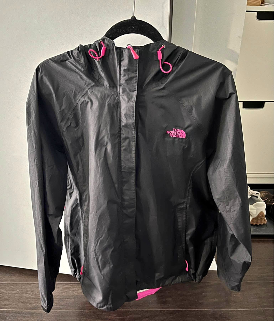 The North Face Women's Black Rain Jacket (XL)