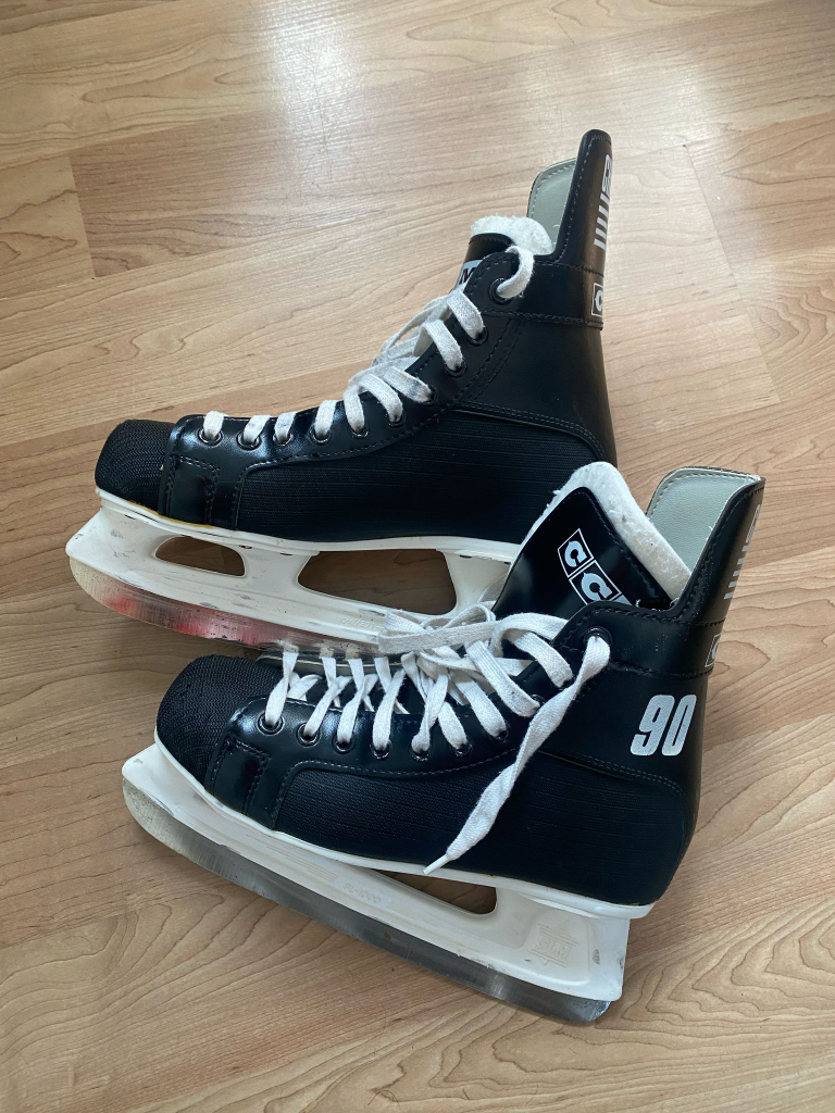CCM Hockey Ice Skates - Size 8