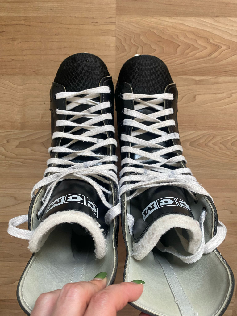 CCM Hockey Ice Skates - Size 8 - photo 3