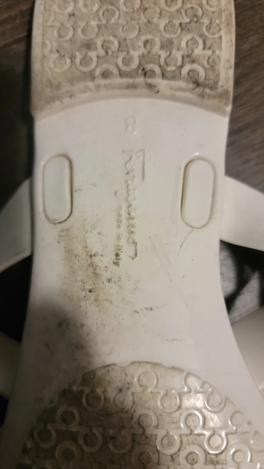 Salvatore Ferragamo White Bow jelly Sandals image indicator(2)