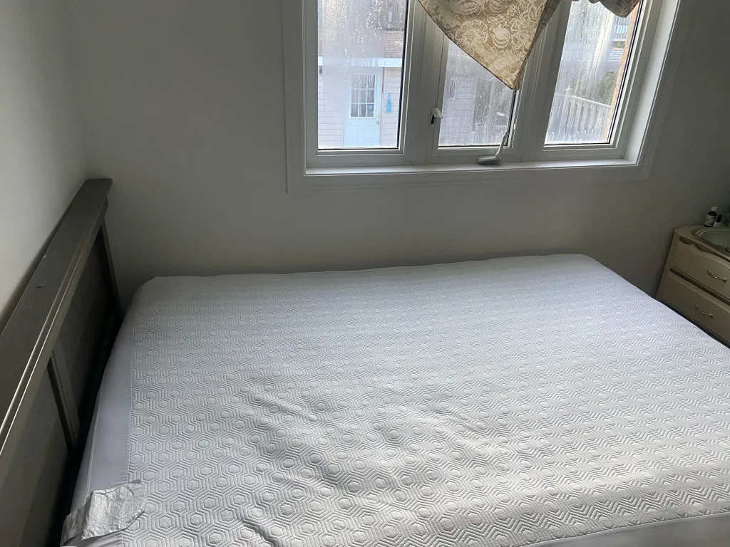 Queen Bed Frame with Headboard image indicator(3)