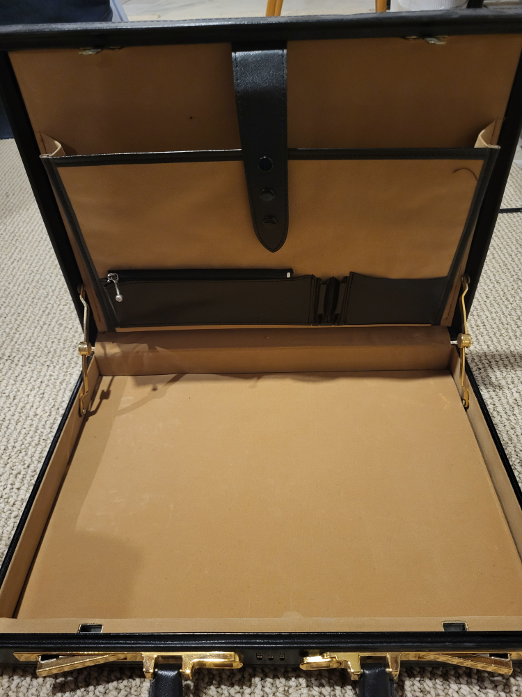 Vintage Black Leather Executive Attache Case - photo 3