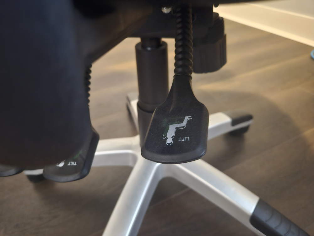 Executive Office Chair - Black Leather - photo 4