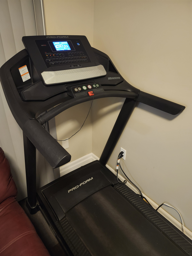 ProForm Carbon CTL Treadmill - photo 4