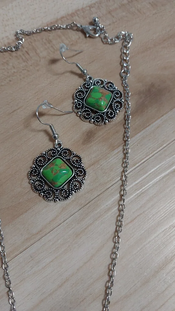 BRAND NEW Elegant Jewelry Sets image indicator(7)