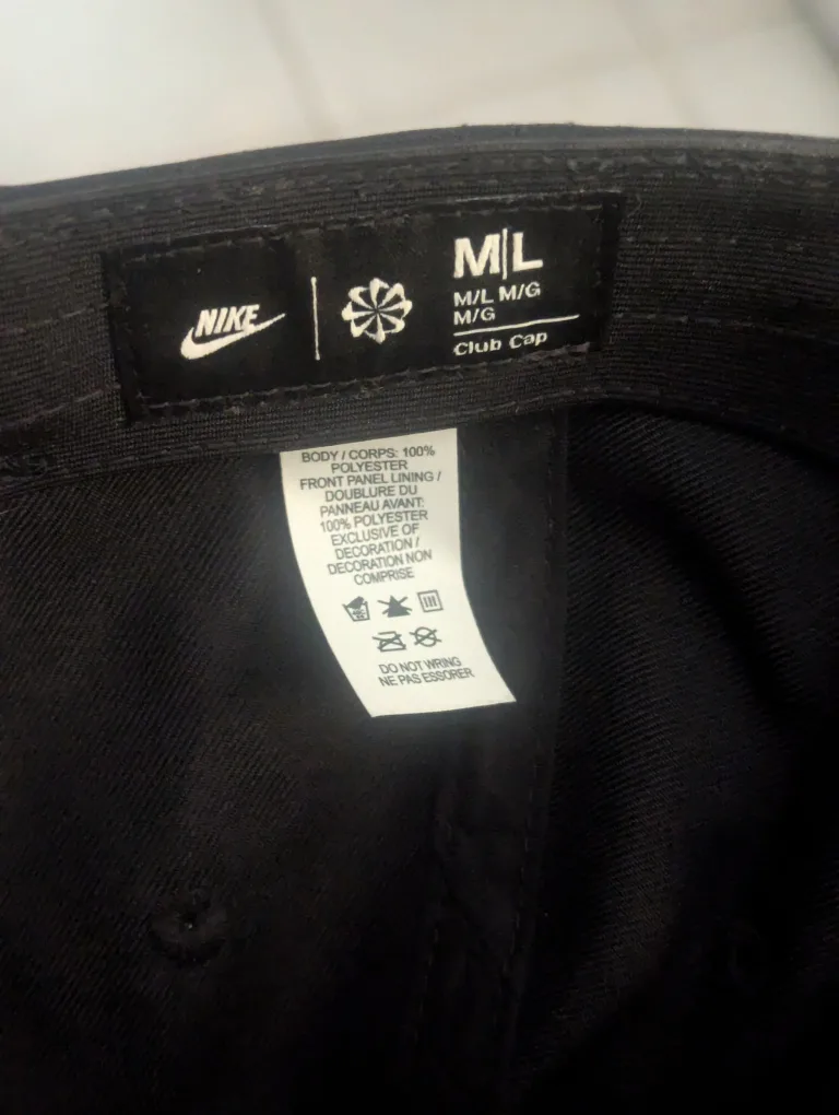 Nike club cap new size m/l image indicator(3)