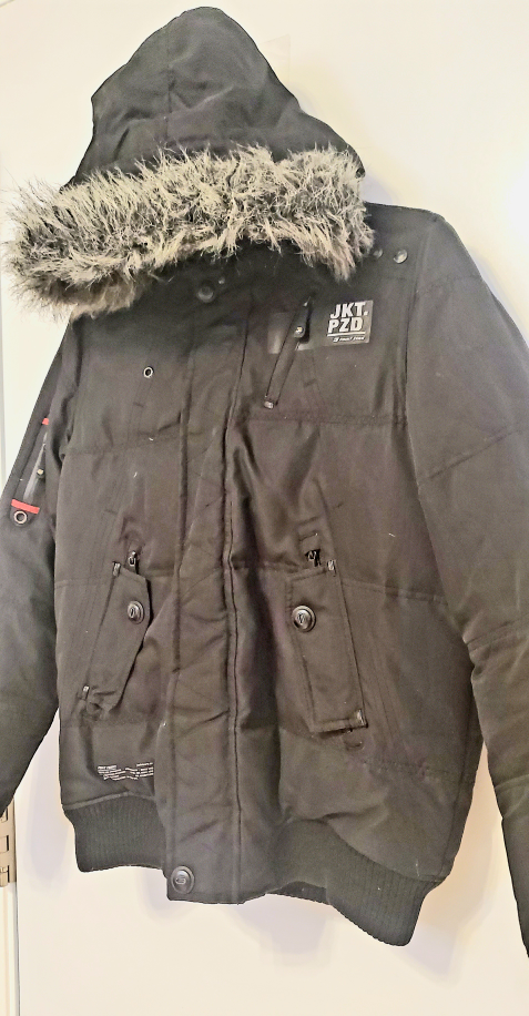 💚 Boys' Black Winter Jacket Size M - photo 4