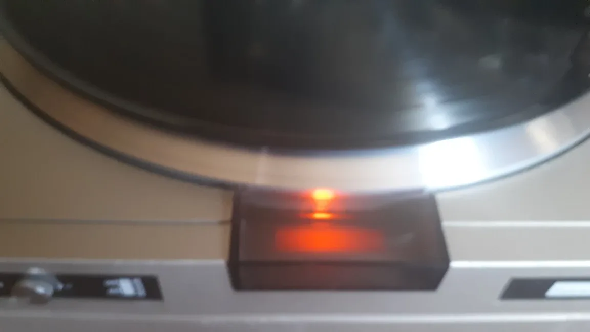 Vintage Sansui Fr-d25 DC Servo Turntable image indicator(5)