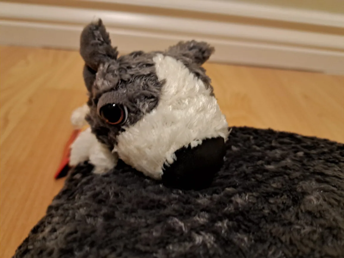 McDonald's The Dog Papillon Plush Pillow 8" x 8" image indicator(2)