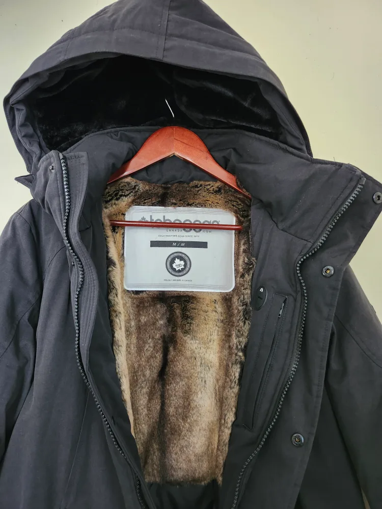 Toboggan Women's Size M Black Long Down Parka image indicator(3)