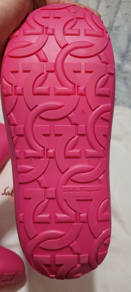 Salvatore Ferragamo Pink Rubber Rain Boots - Size 8 - photo 4
