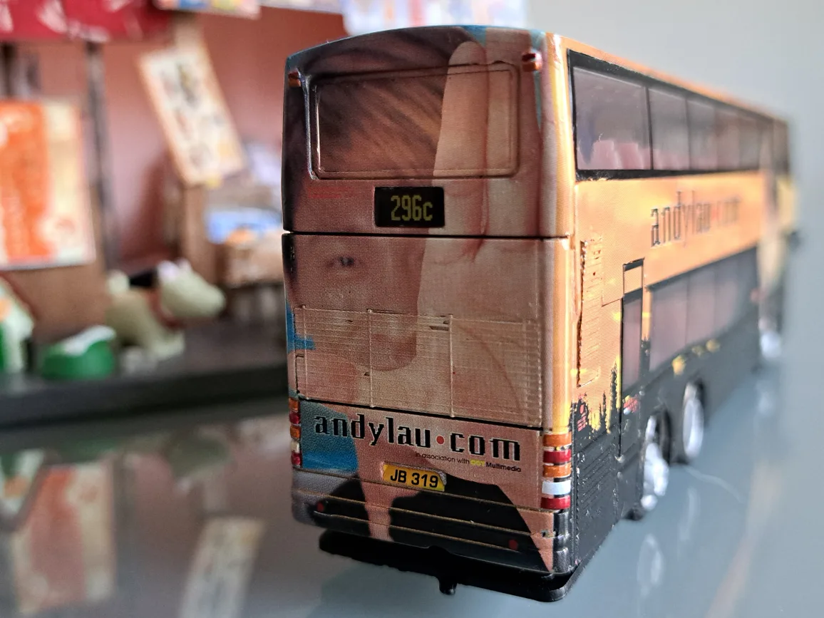 HONG KONG 1/76 KMB  Neoplan Centroliner Bus Model image indicator(3)