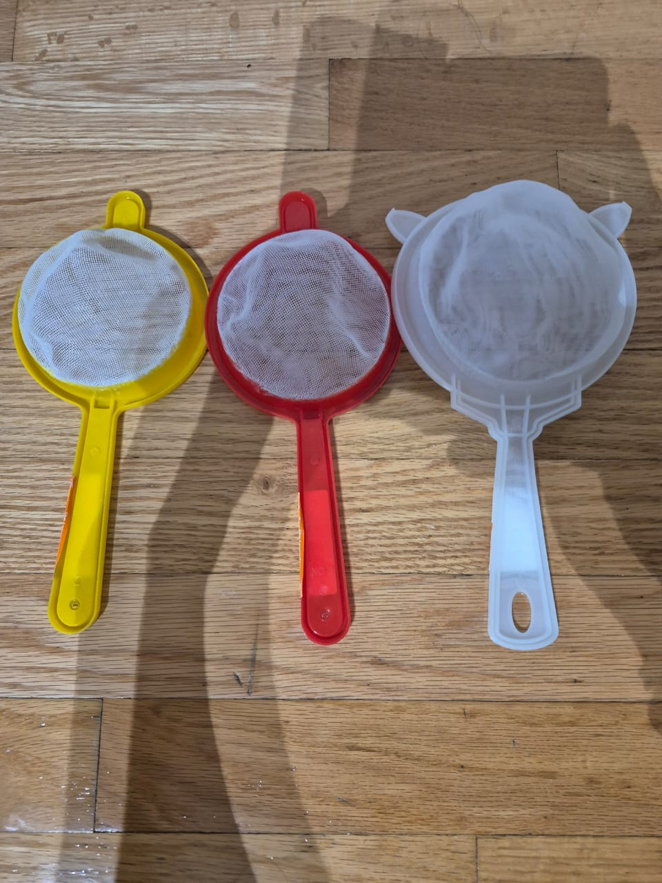 Three Metal Cooking Pots and Three Plastic Strainers.💚 - photo 4
